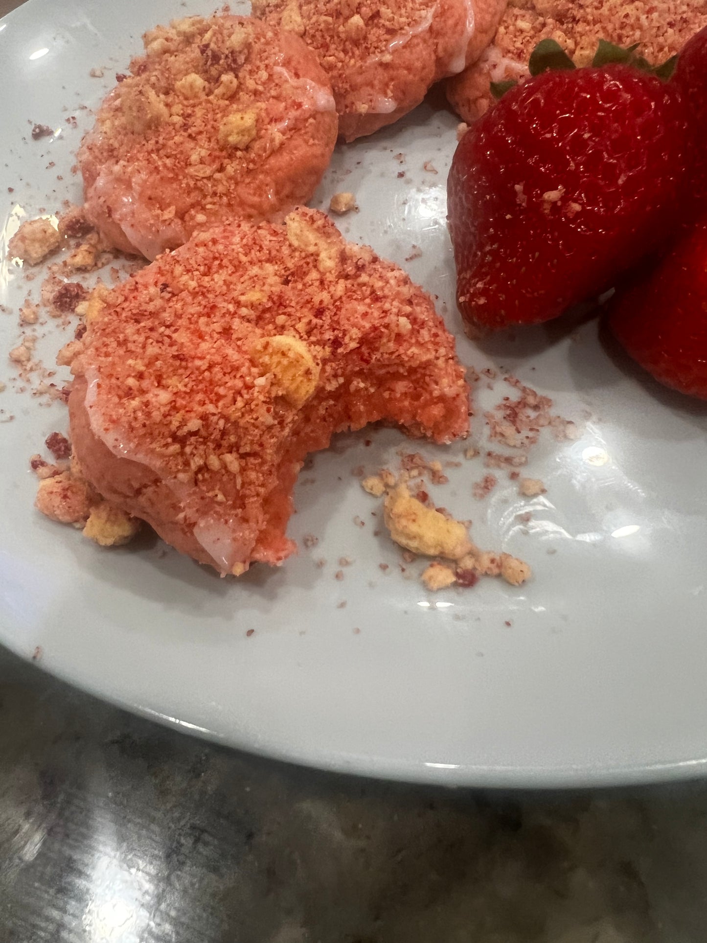 Strawberry Crunch Cookie